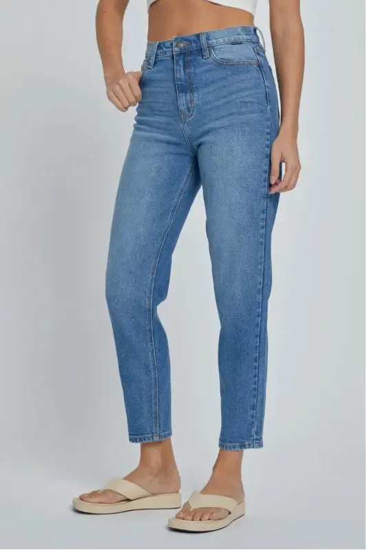 High Rise Mom Jean Ankle Length – A Modern Take on a Classic Favorite