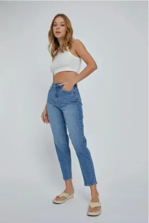 High Rise Mom Jean Ankle Length – A Modern Take on a Classic Favorite