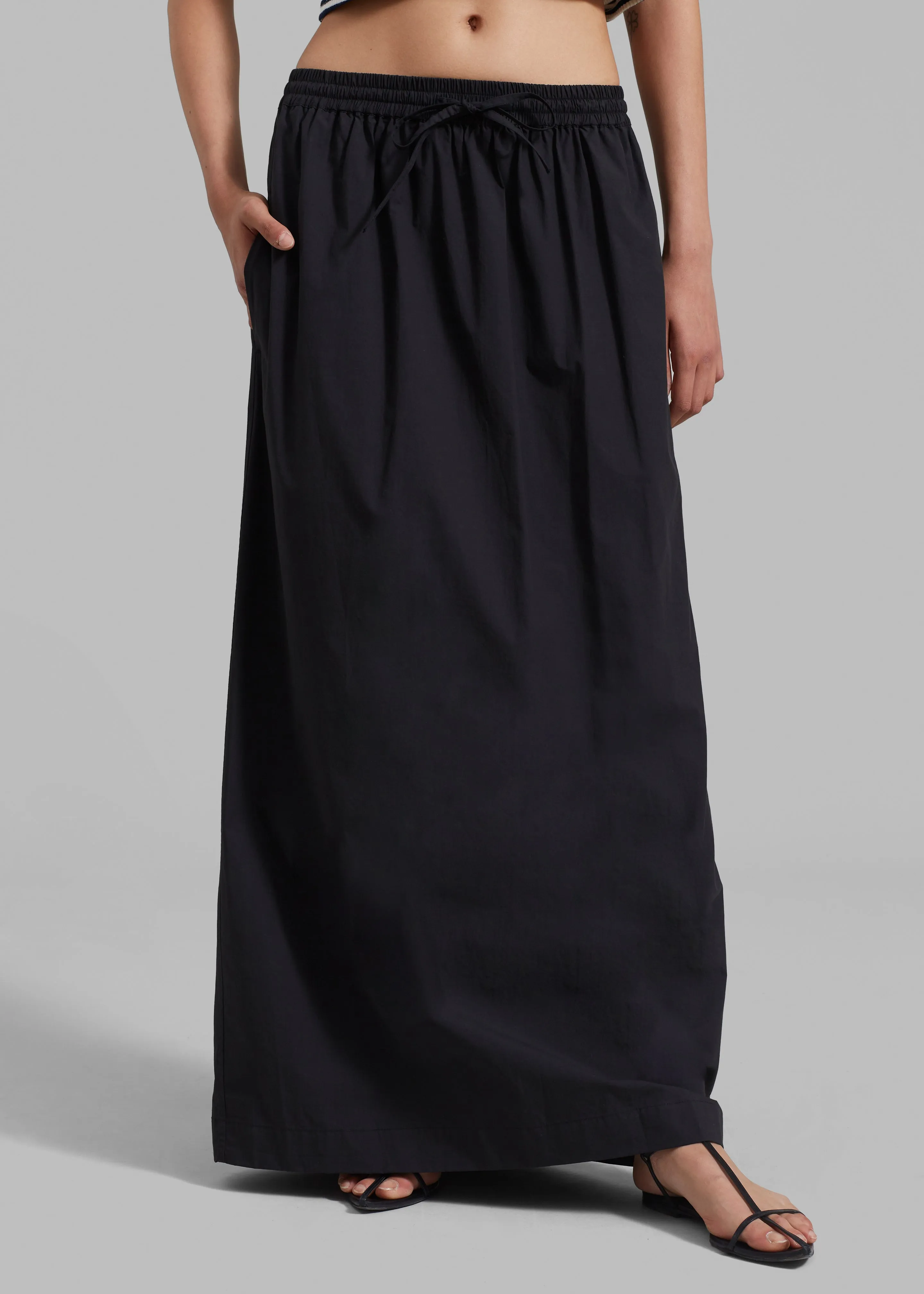 Matteau Relaxed Drawcord Skirt - Black
