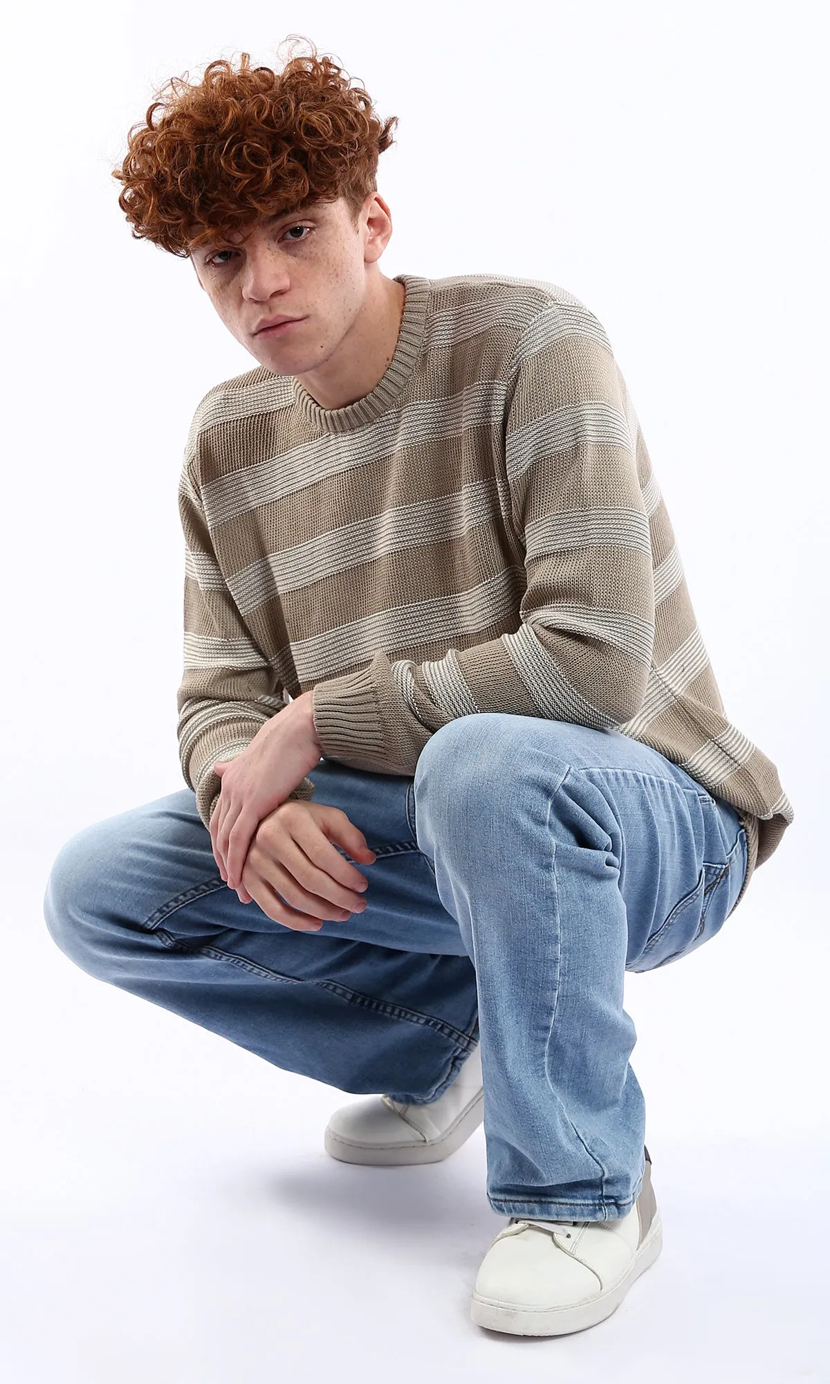 O173595 Knitted Light Taupe & White Relaxed Lightweight Pullover