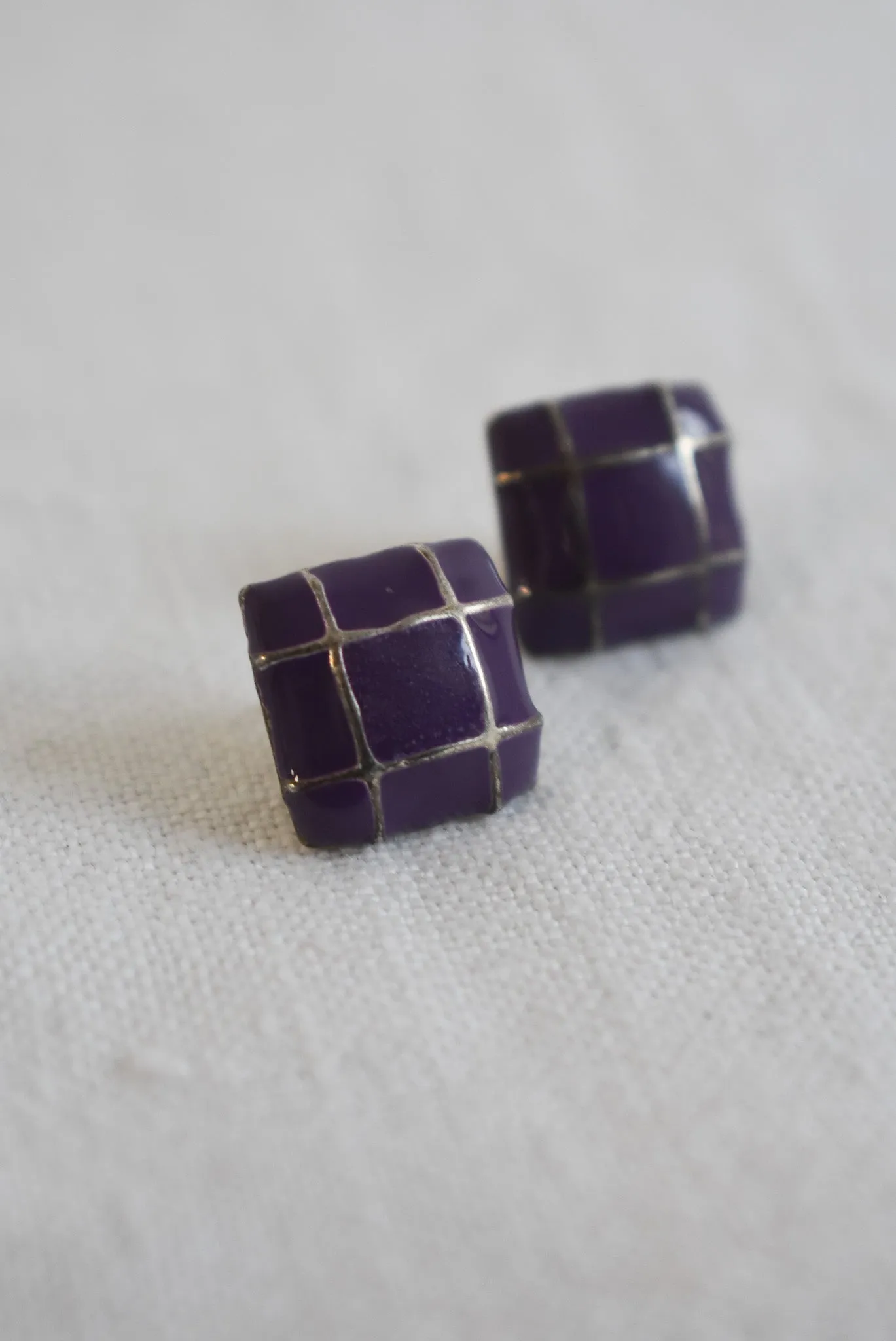 Retro glossy purple studs